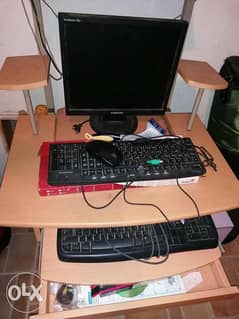 Computer table طاولة كمبيوتر 0