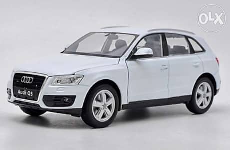 Audi Q5 diecast car model 1:24.