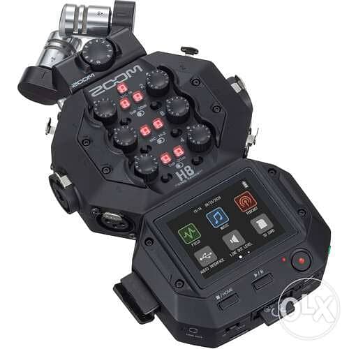 Zoom H8 8-Input / 12-Track Portable Handy Recorder 3