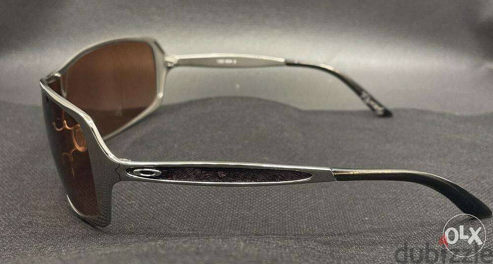 oakley Remedy sunglasses golden frame bronze glass in very good cond 1