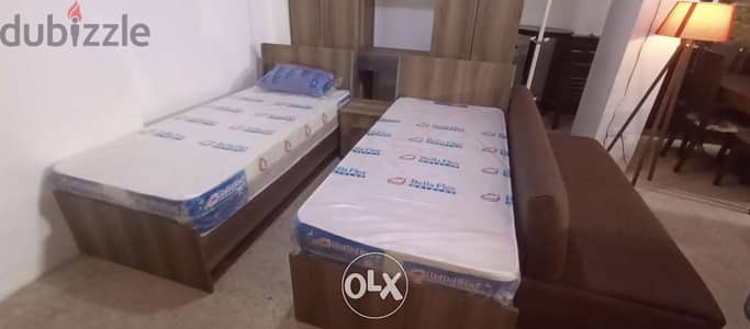 Single bed.  90cmتخت مفرد