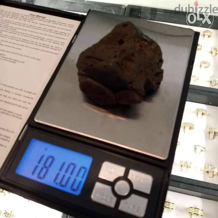 حجر نيرك الغرام 10 دولار meteorite stone 1