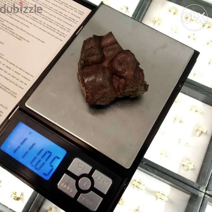 حجر نيرك الغرام 10 دولار meteorite stone 2