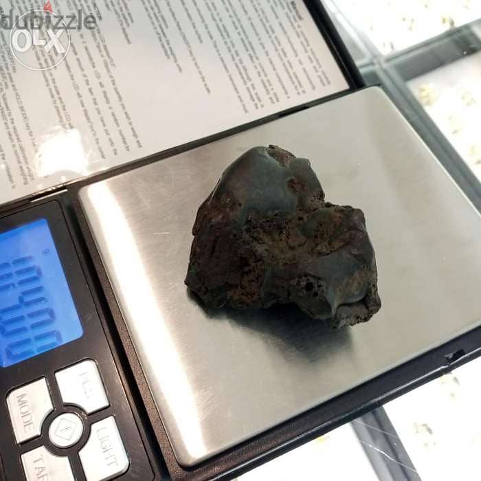 حجر نيرك الغرام 10 دولار meteorite stone 5