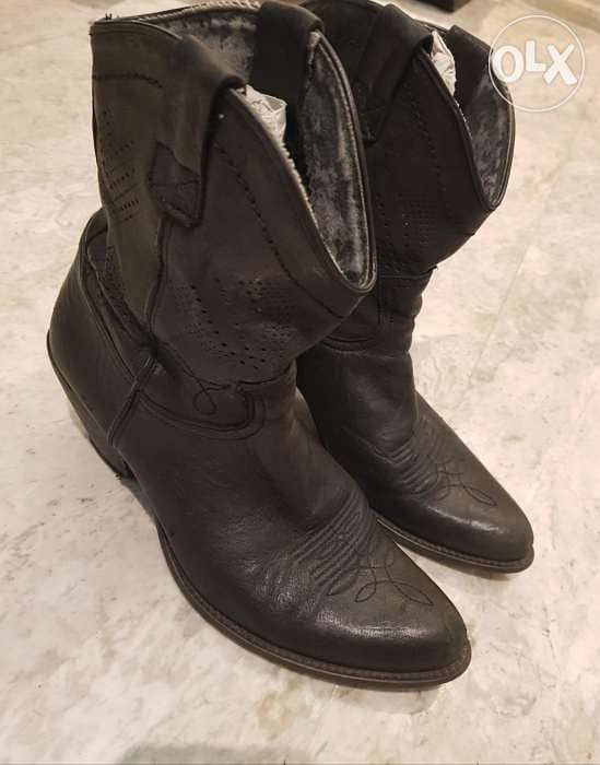 Leather boots size 38 1