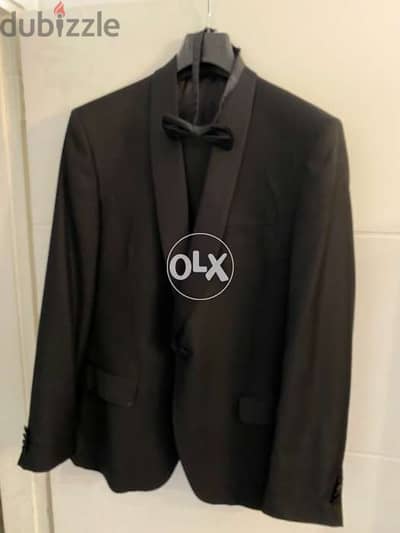 Tuxedo suit