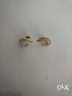 C earrings form - Not Negotiable