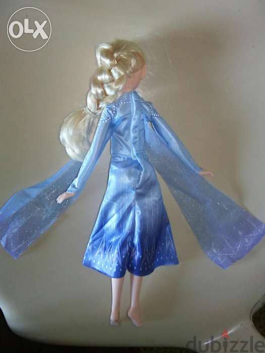SINGING QUEEN ELSA FROZEN 2 machine doll French:"Into the unknown"=17$ 2
