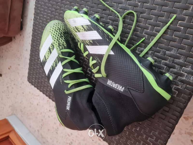 Soccer adidas shoes size 42.5 5