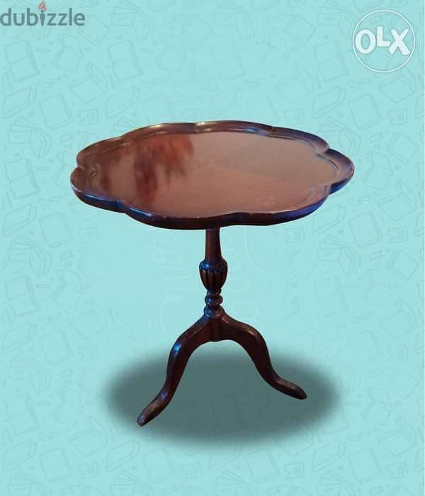 Mahogany table flower shape 0