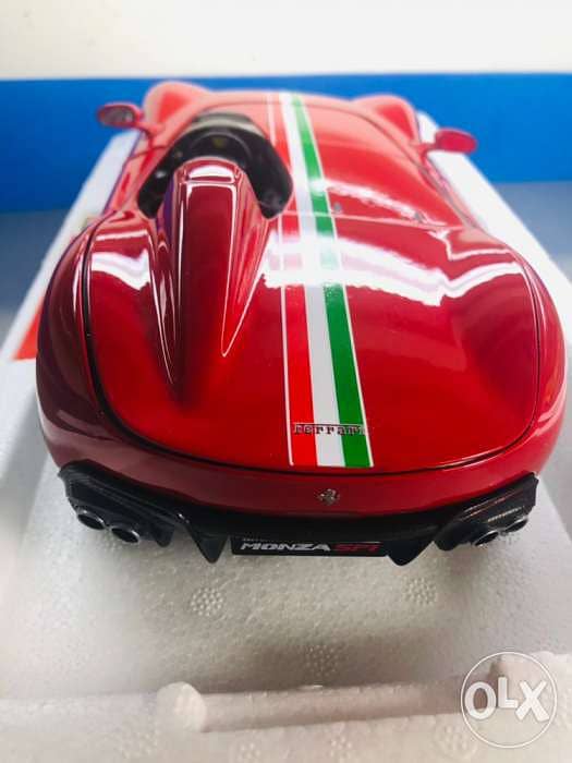 1/18 diecast Ferrari Models Signature Series New 4