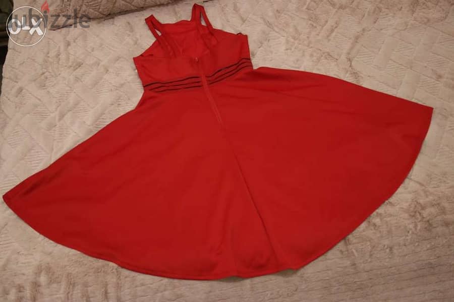 Red Midi Dress فستان أحمر طول وسط 1