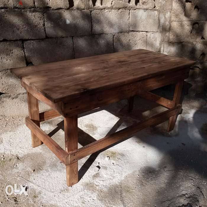 Wood pallets reclaimed coffee table طاولة وسط خشب طبالي 2