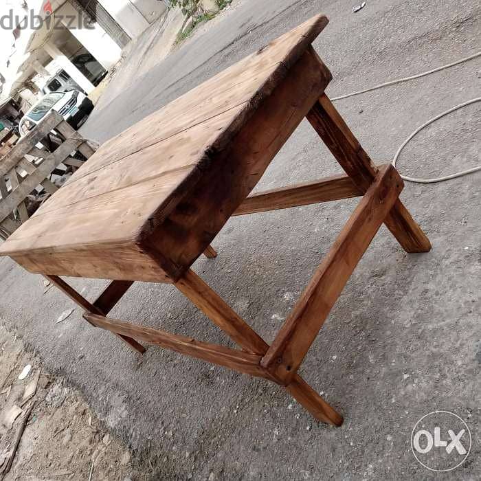 Wood pallets reclaimed coffee table طاولة وسط خشب طبالي 4