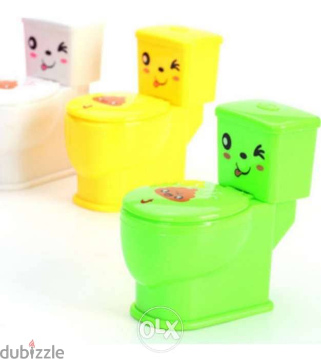 Hilarious toilet water splash prank  toy 4