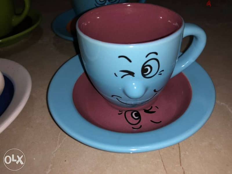 coffee set, 6 pieces, emojies cups, multiples colors, طقم فناجين صغير 5