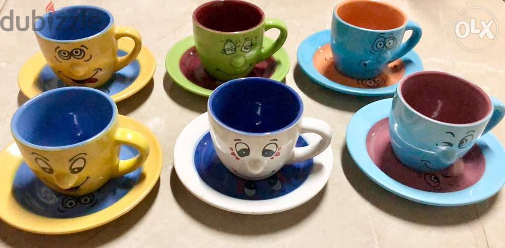 coffee set, 6 pieces, emojies cups, multiples colors, طقم فناجين صغير 7