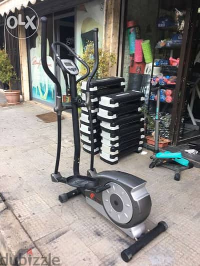 new fitness line elliptical like new