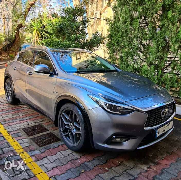 Infinity Q30 2.0T Premium package MY2018 Rymco, like new, low mileage 1