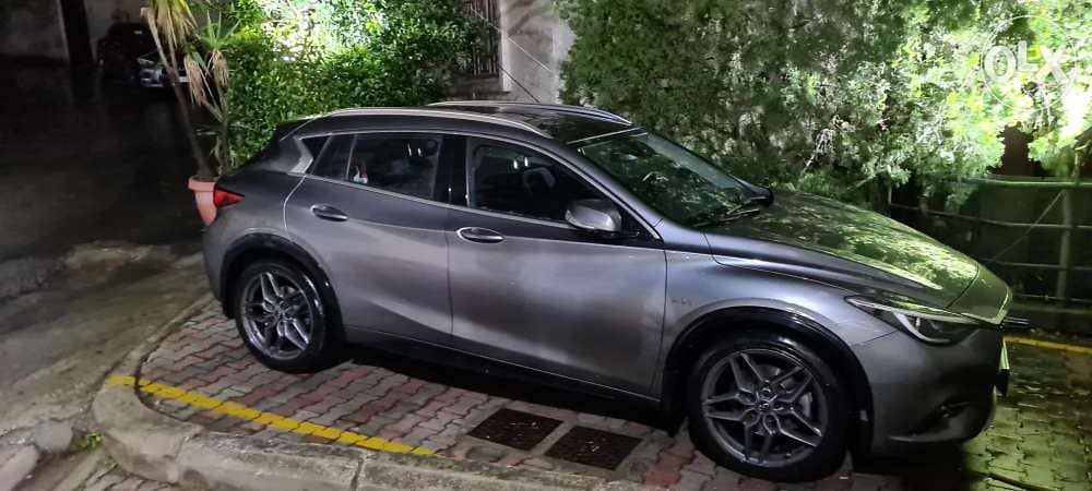 Infinity Q30 2.0T Premium package MY2018 Rymco, like new, low mileage 3