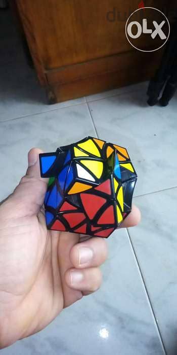 Rubik's cube Curvy copter cube 1