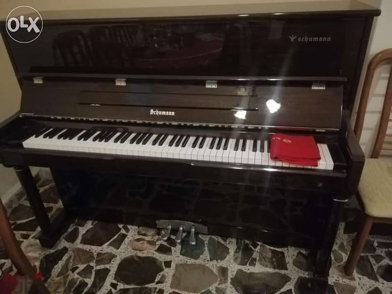 Piano schumann germany 3 pedal like new 3 pedal tuning waranty 2