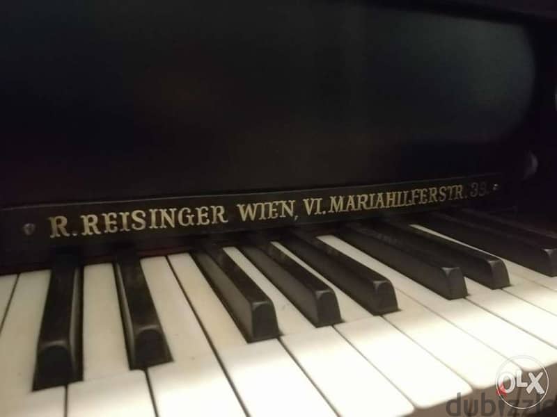 Baby piano rudolf stelzhammer wein germany high quality tuning waranty 7