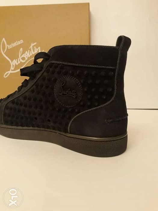 Authentic Christian Louboutin high top sneakers. 43 size. 3
