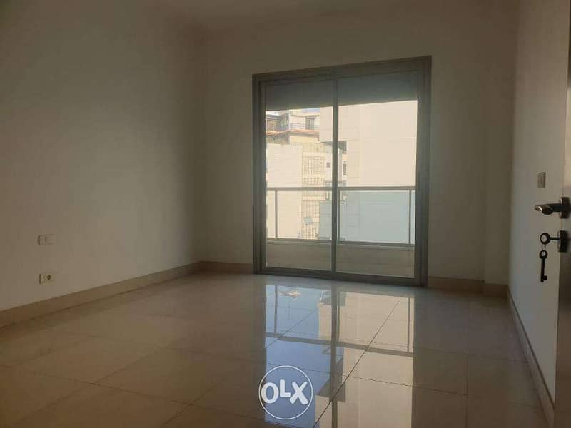 L08899-Luxurious 270 sqm Apartment For Sale in Baabda Prime Location 1