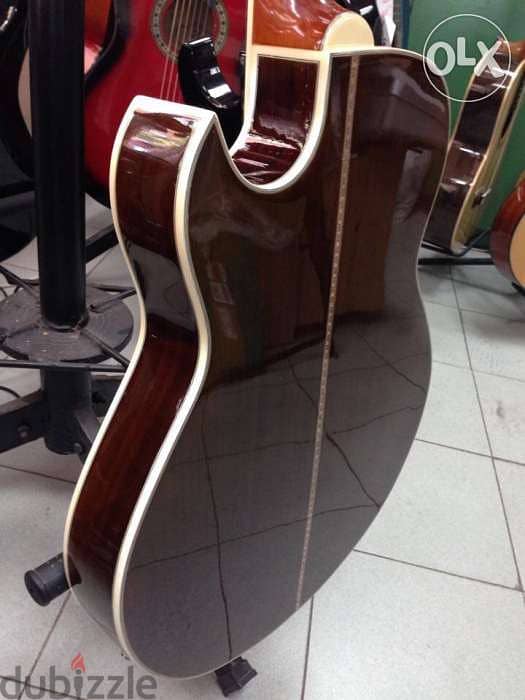 Electro Acoustic guitar غيتار حديد مع الكتريك جاك 3