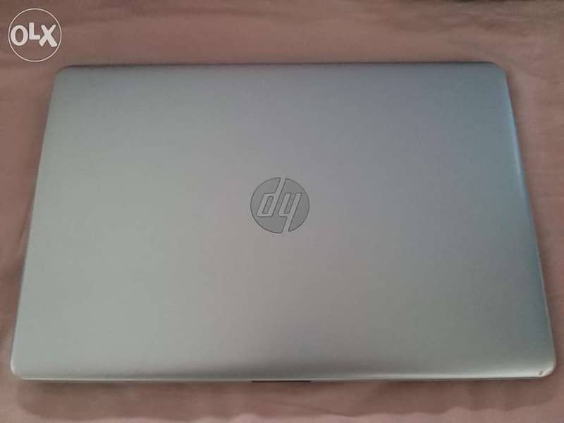 Hp laptop with bag 3