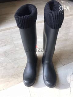 raining shoes Woz brand size 37 0