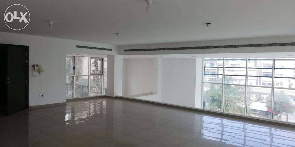 L08938-Showroom For Rent In A Prime Location In Sin El Fil 6