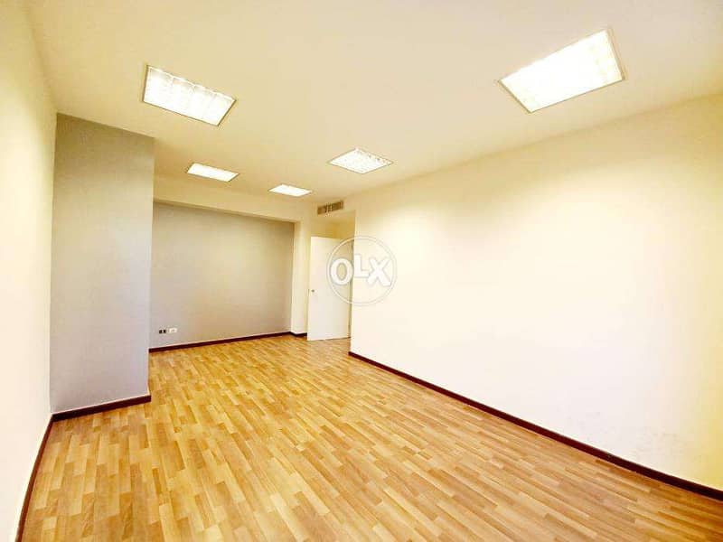 AH22-698 Office for rent in Beirut, Adlieh, 143m2, $1,666 cash 1