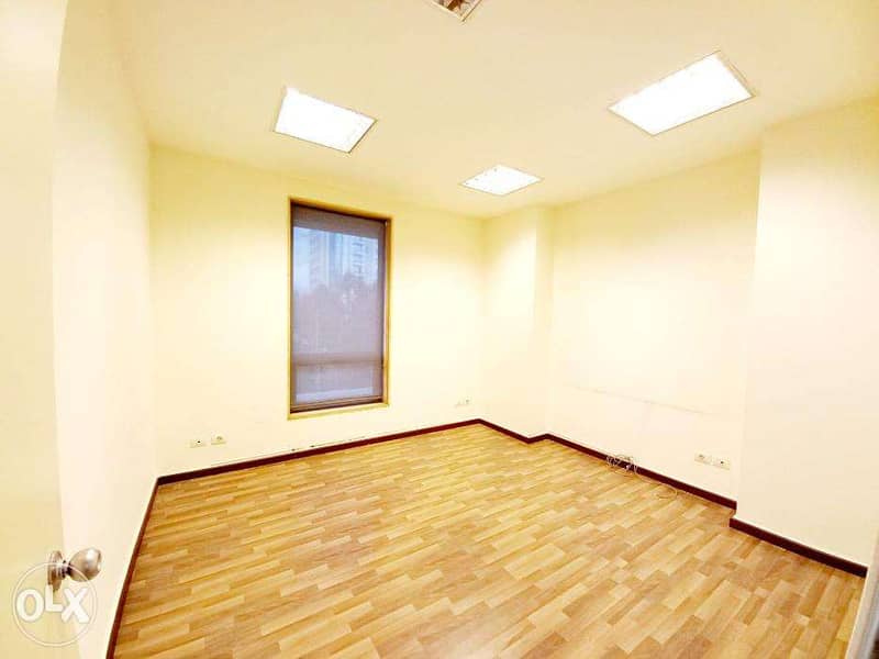 AH22-698 Office for rent in Beirut, Adlieh, 143m2, $1,666 cash 3