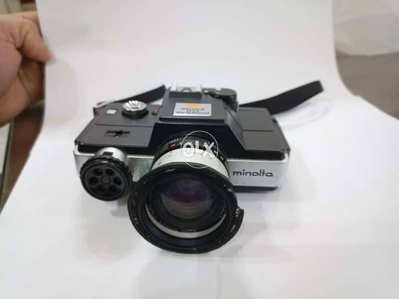 Vintage Minolta 110 Zoom SLR Film Camera 2