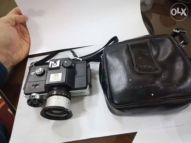 Vintage Minolta 110 Zoom SLR Film Camera 5