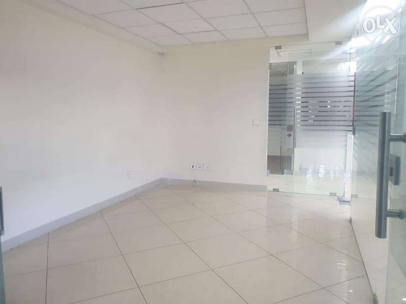 L08904-Ground floor office For Rent in Hazmieh Highway 1