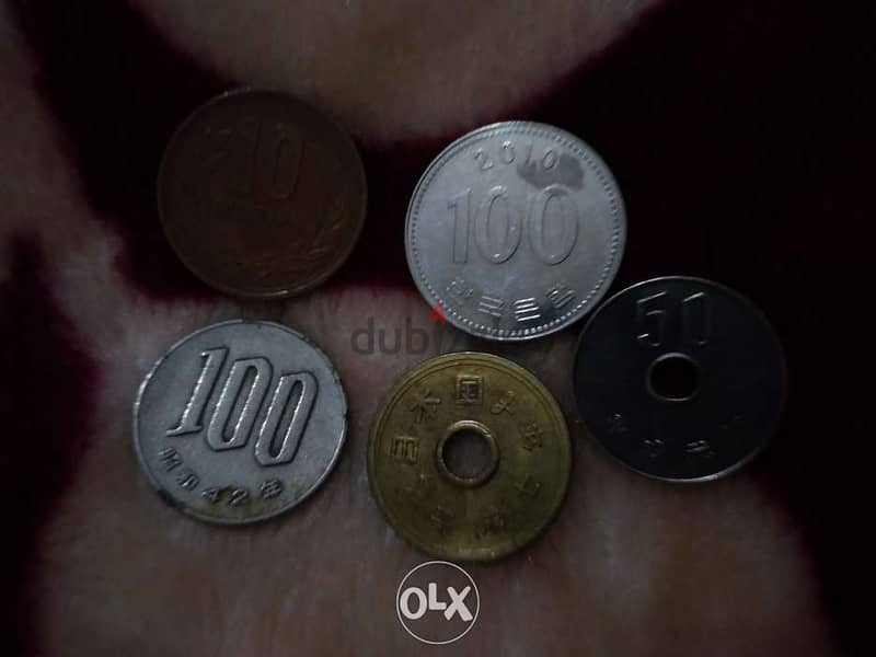 Set of Five Japanese Coins مجموعة مؤلفة من خمس عملات يابانية 1