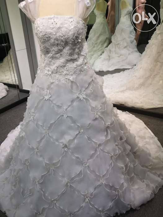 Wedding dress for sale 0