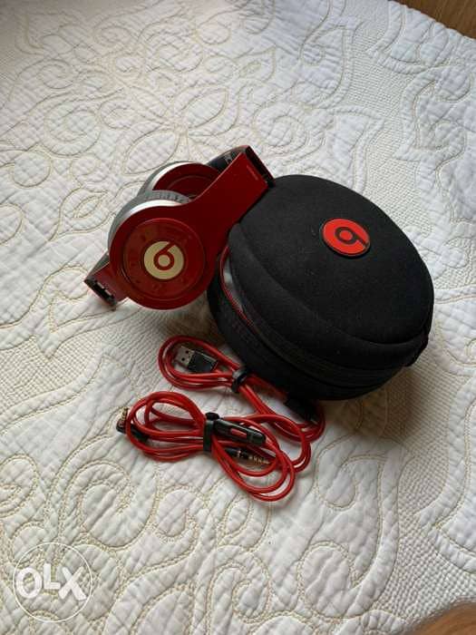 Beats headset By Dr Dre 2