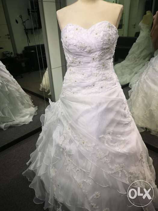 Wedding dress for sale 0