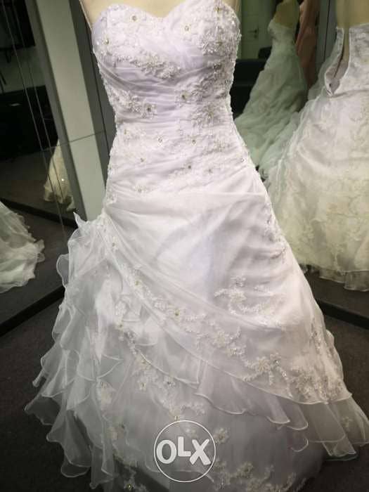 Wedding dress for sale 2