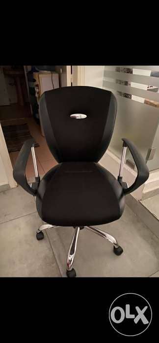 office chair, very clean as new 0