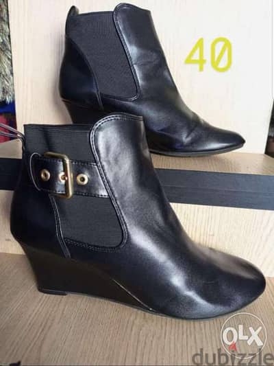 Black shoes size 40