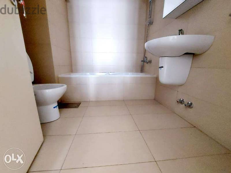 RA22-648 Apartment for sale in Beirut, Hamra, 270 m2, $675,000 cash 1