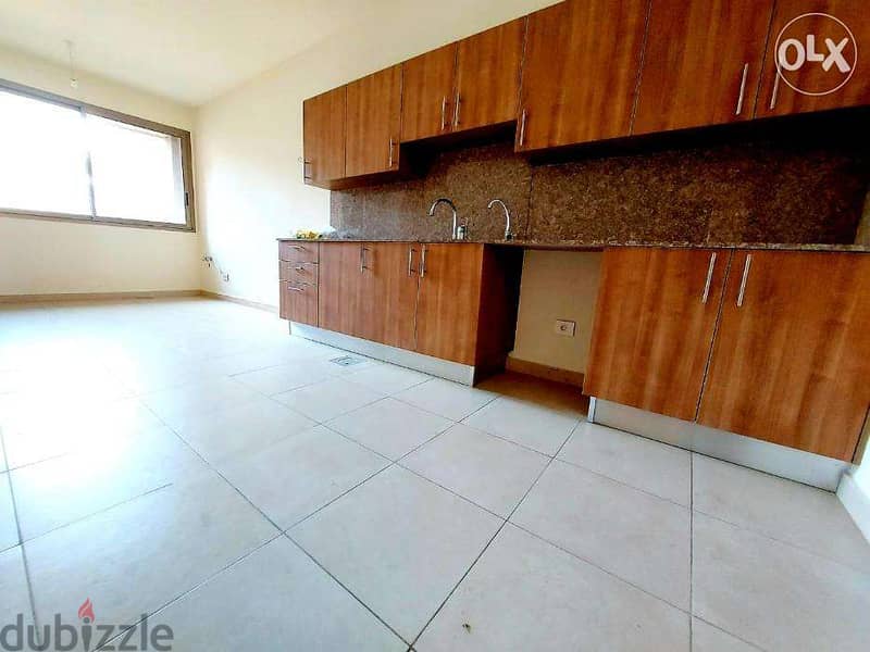 RA22-648 Apartment for sale in Beirut, Hamra, 270 m2, $675,000 cash 4