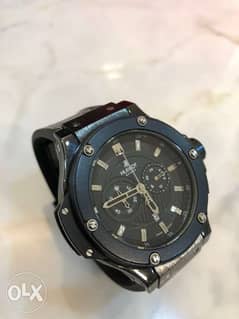 للبيع ساعة HUBLOT مميزة