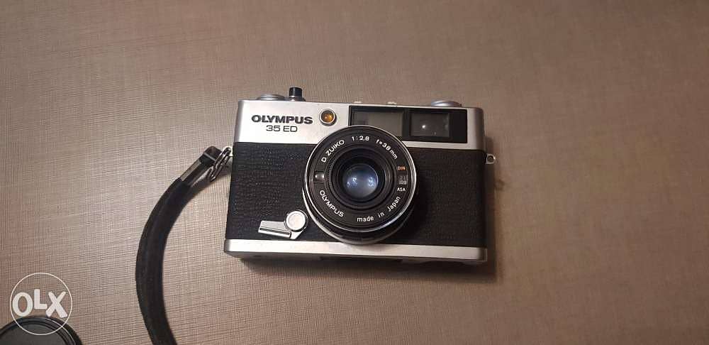 Old camera (olympus) made in japan 5