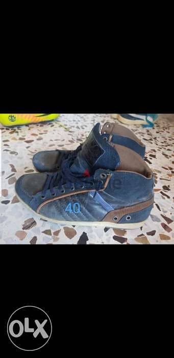 Navy blue shoes size 40